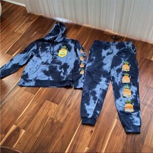 SPONGEBOB SQUAREPANTS TIE DYED NAVY BLUE HOODIE AND SWEATPANTS SET SIZE MEDIUM